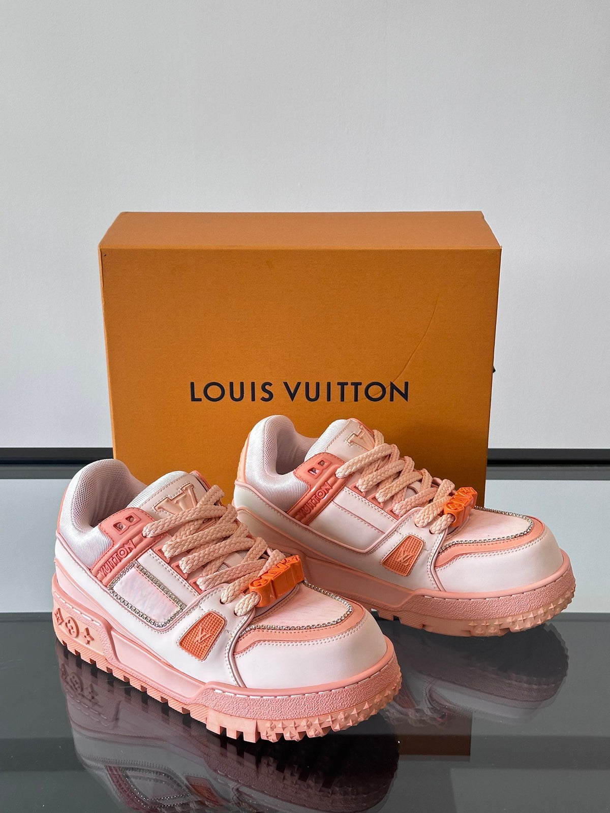 LV Men Pink Leather And Mesh Sneakers