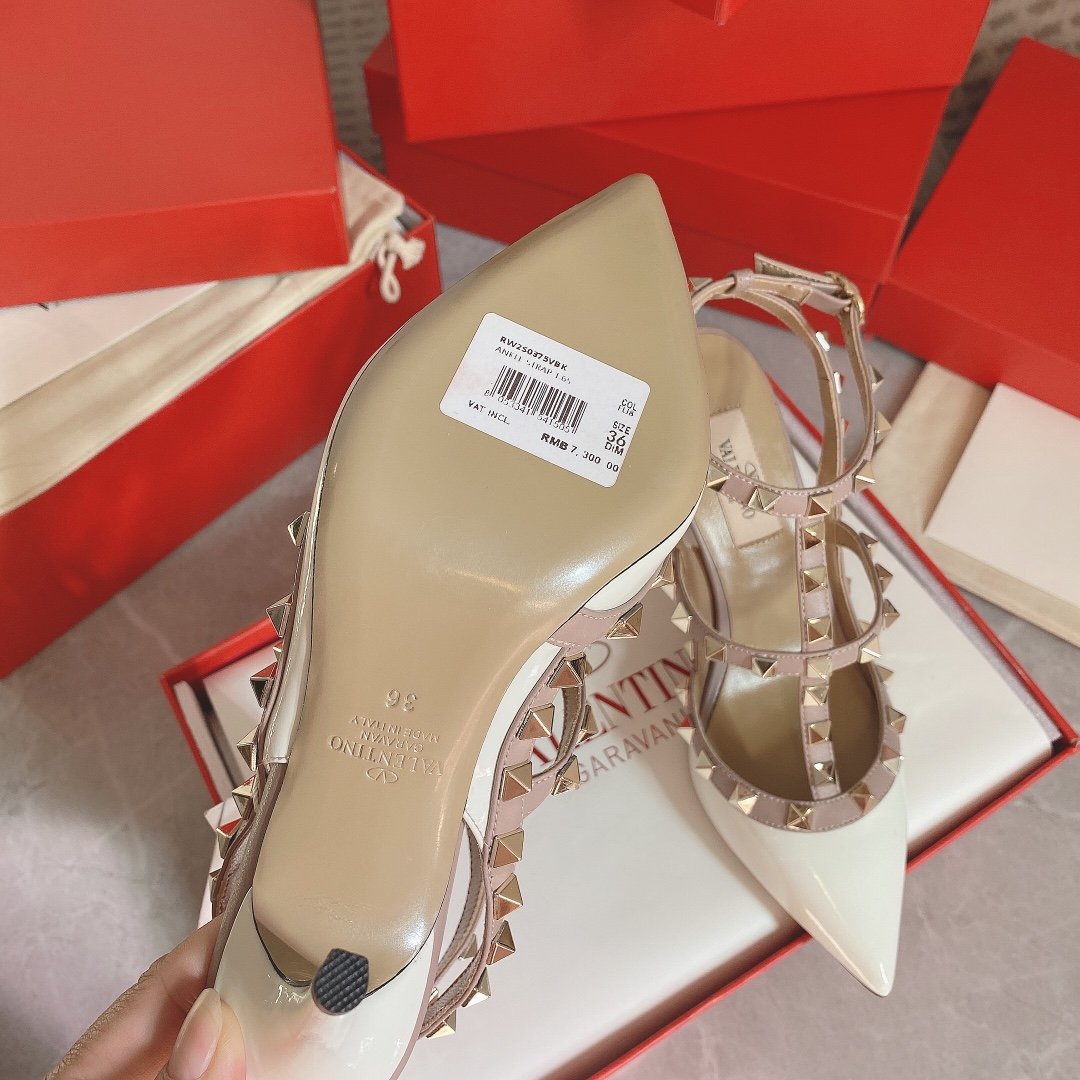 Valentino Women White Patent Leather Rockstud Pumps