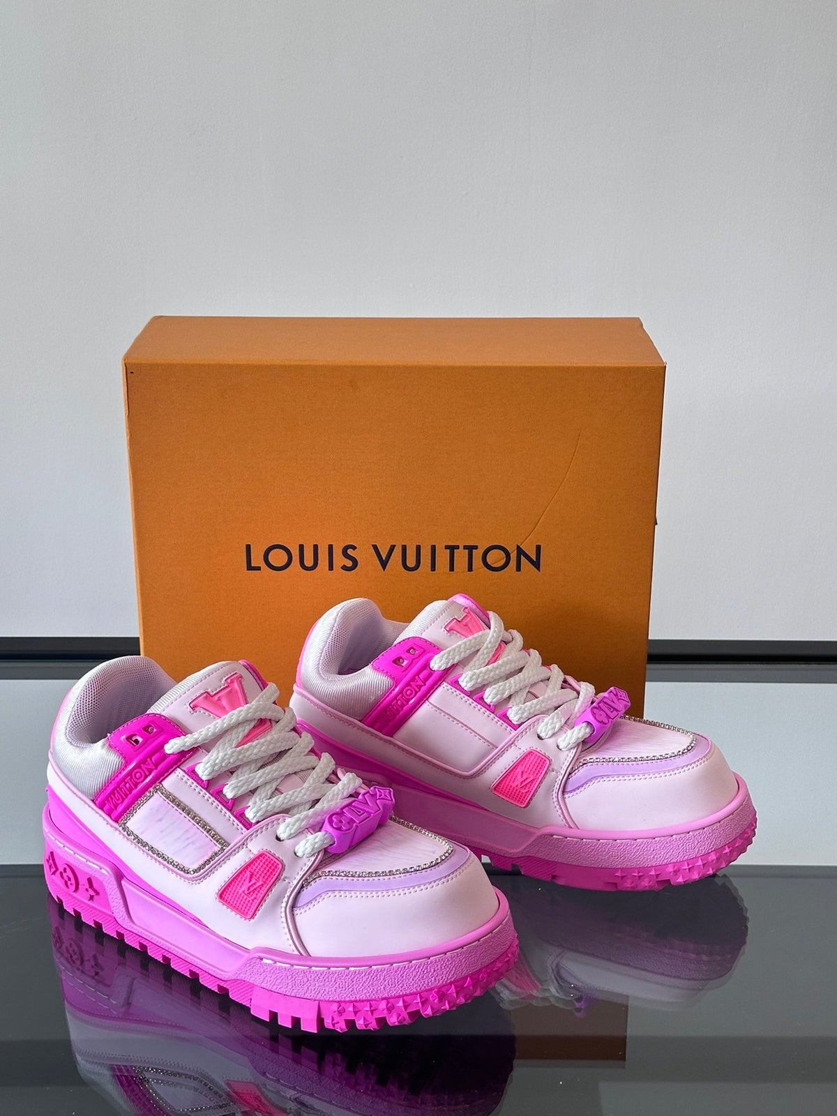 LV Men Pink Leather And Mesh Sneakers