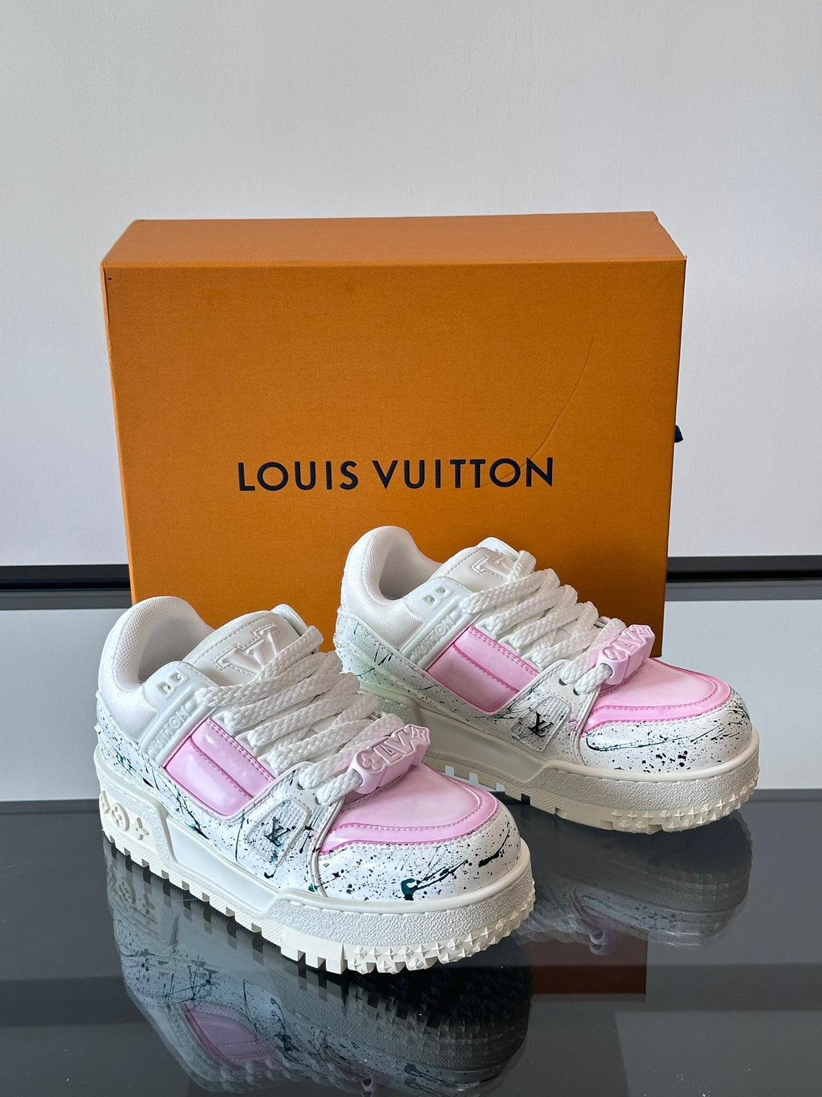 LV Men White Pink Leather Sneakers