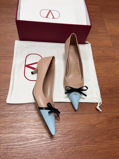 Valentino Women Beige And Light Blue Leather Pumps