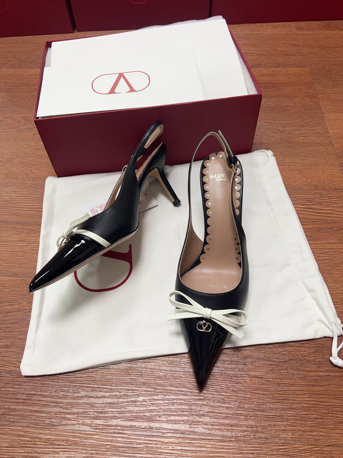 Valentino Women Black Patent Leather Bow Slingback Pumps