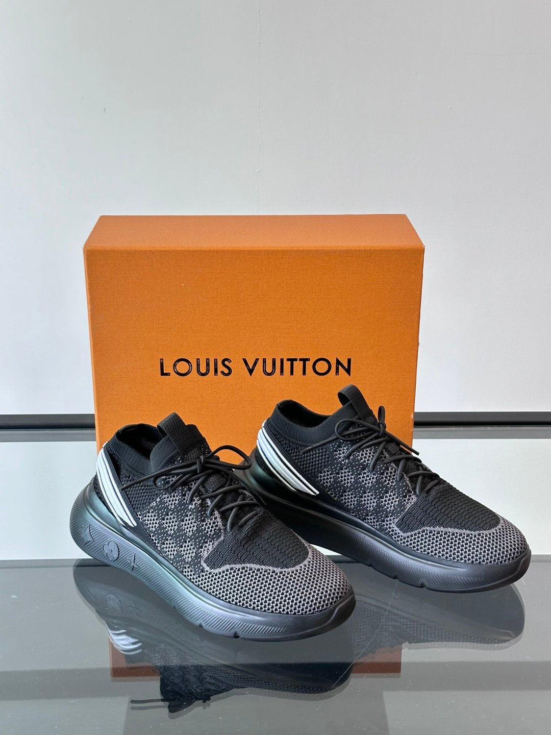 LV Men Black Knit Fabric Sneakers