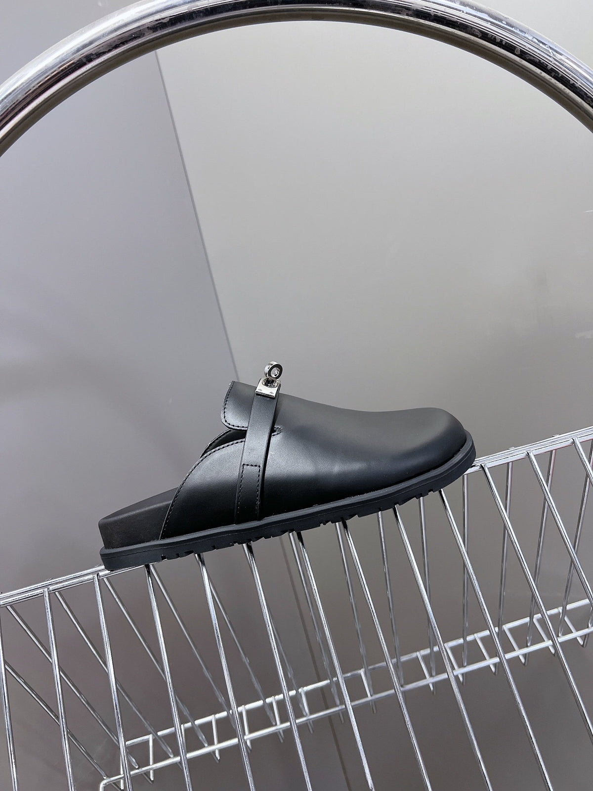 Hermes Women Black Leather Mules