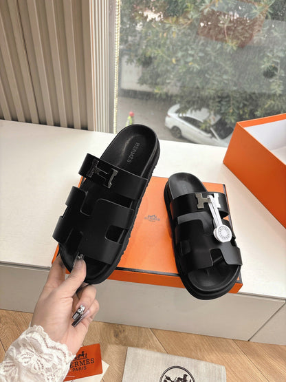 Hermes Women Black Leather Sandals