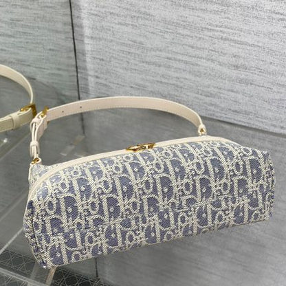 Dior 30 Montaigne Cigale mini bag