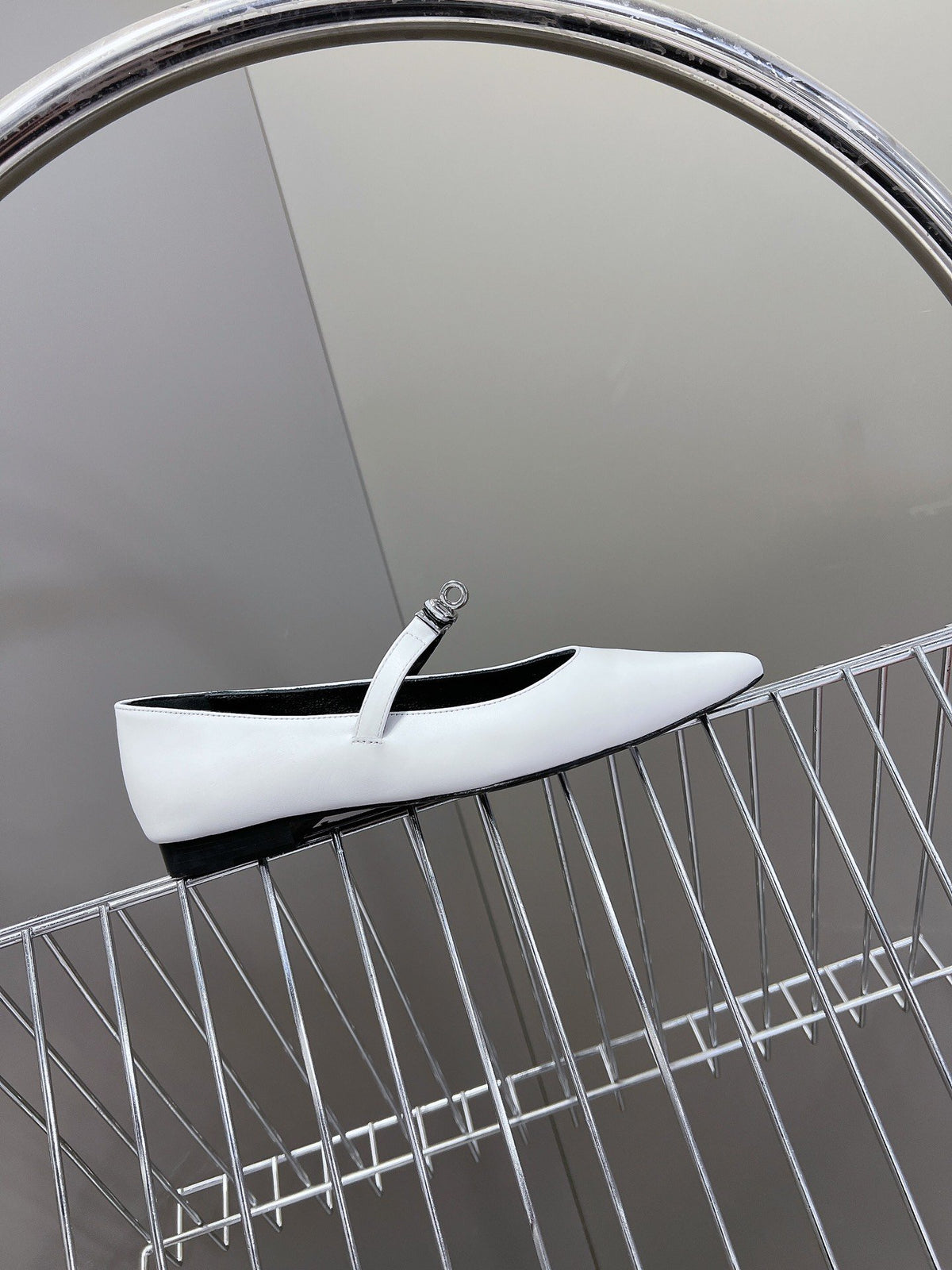 Hermes Women White Leather Pointed Mary Jane Flats