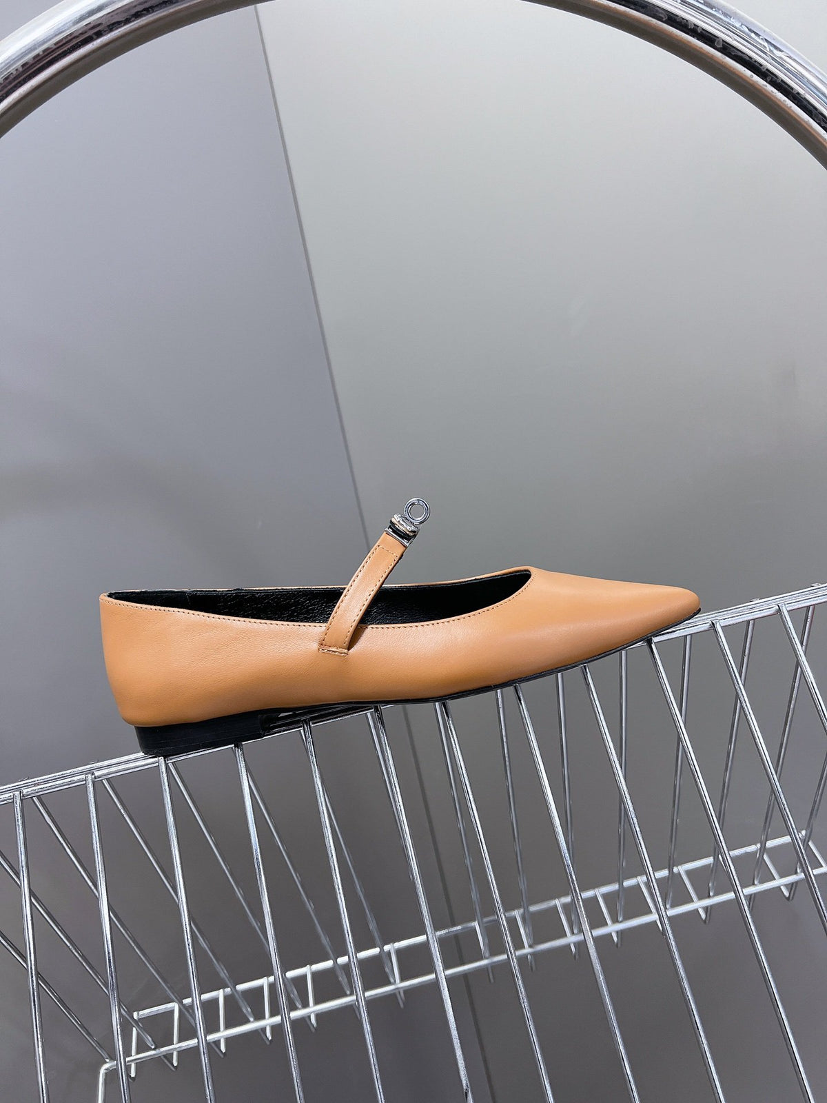 Hermes Women Tan Leather Pointed Toe Flats