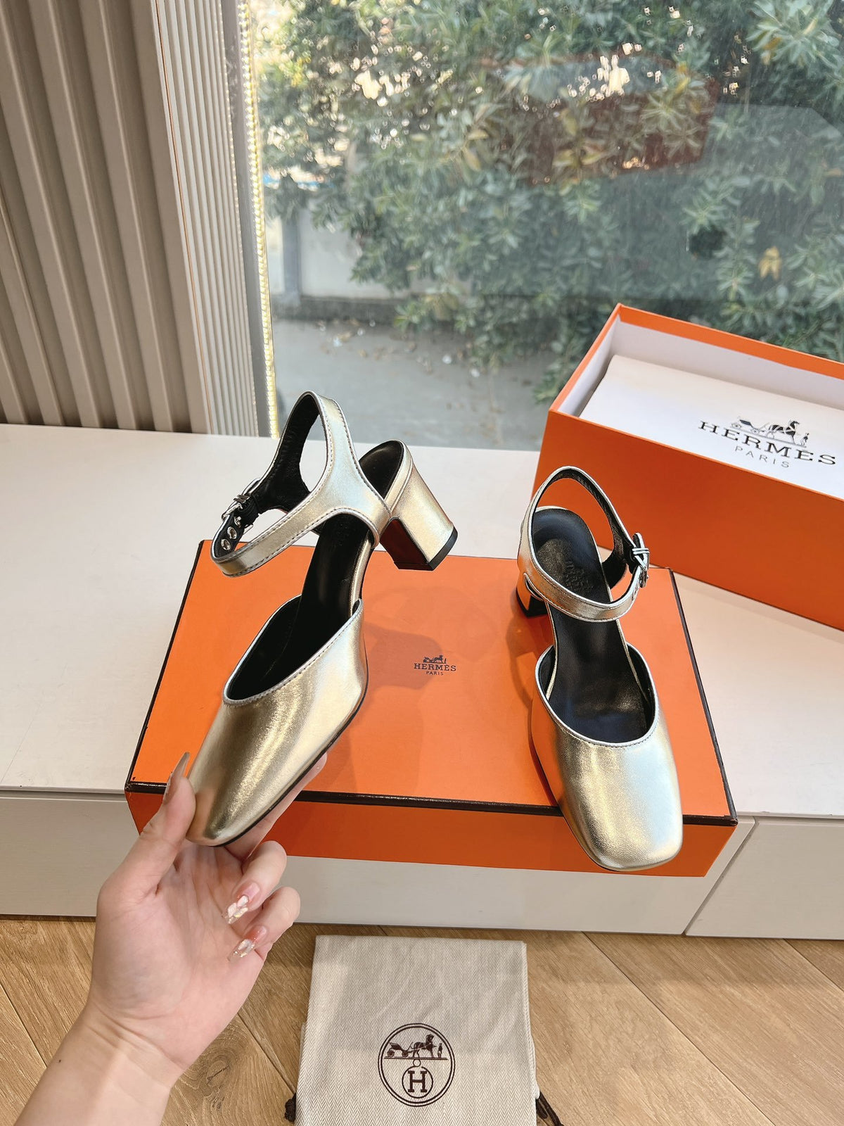 Hermes Women Silver Leather Square Toe Heels