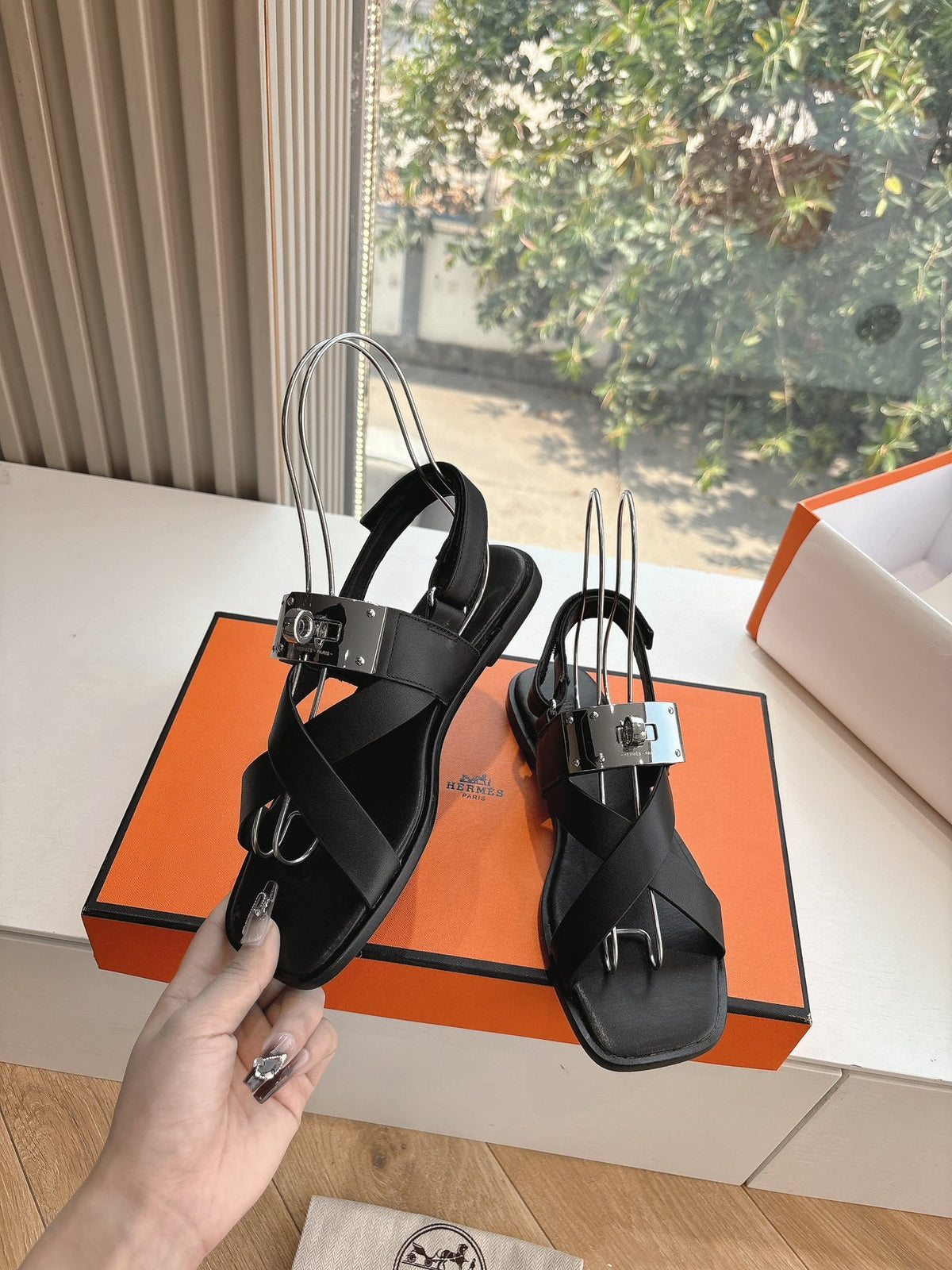 Hermes Women Black Leather Strappy Sandals