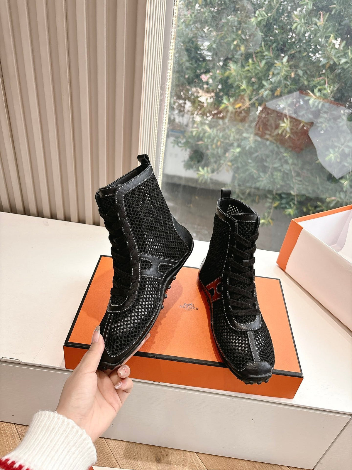 Hermes Women Black Mesh And Leather Boots