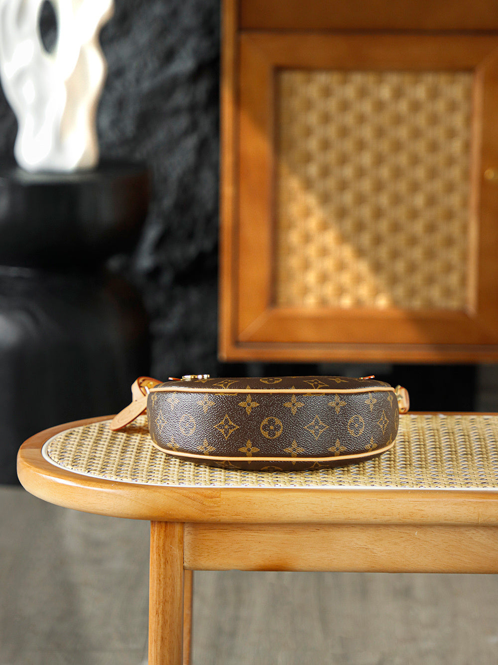 Louis Vuitton Loop bag in Monogram canvas