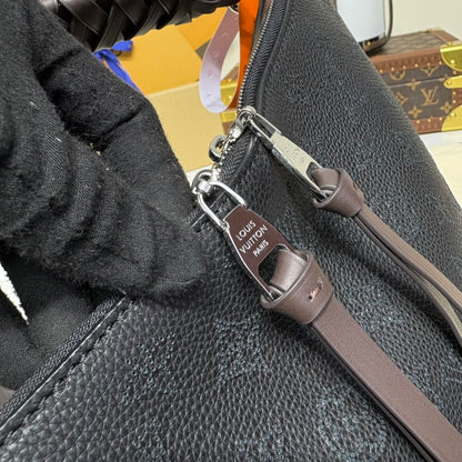 Louis Vuitton Black Mahina Beaubourg Hobo MM