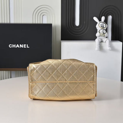Chanel 25 Small Gold, Gold hardware