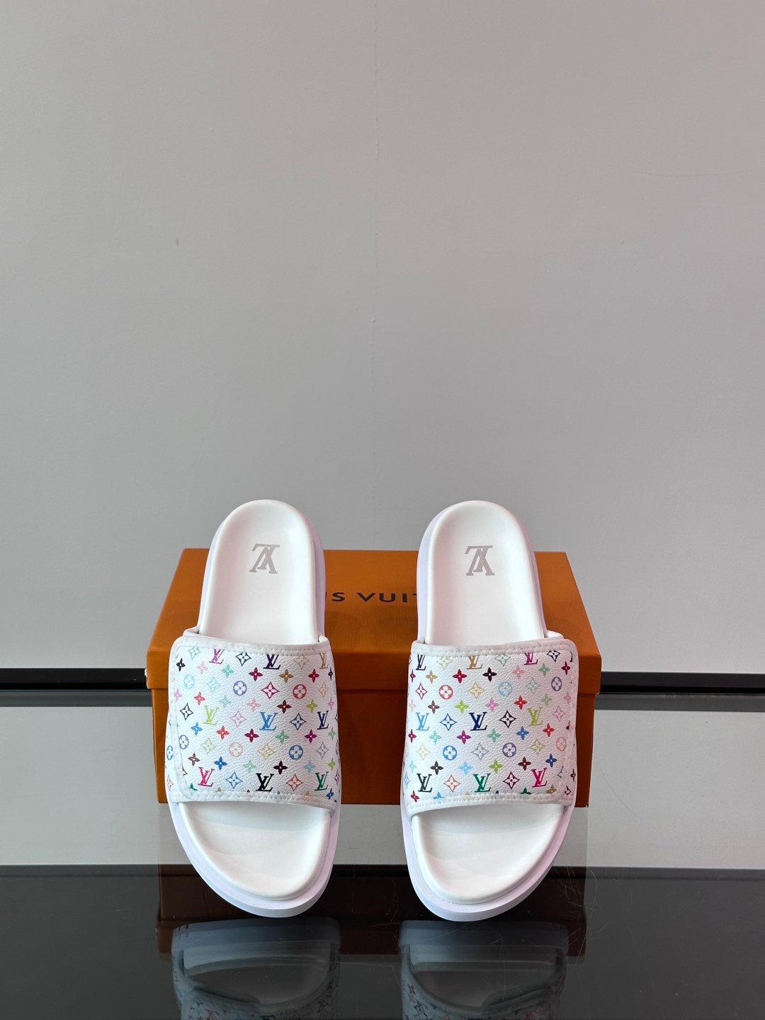 LV Men White Patterned Leather Slides
