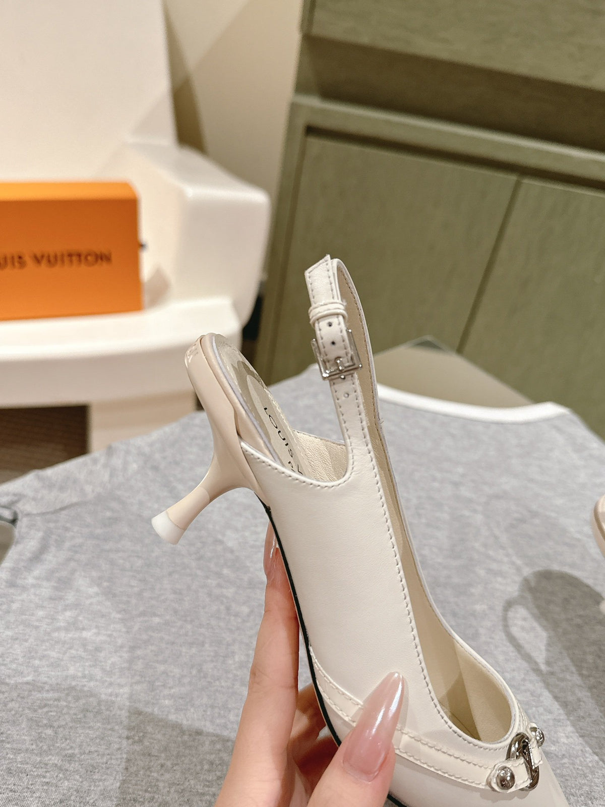 LV Women White Leather Pointed Slingback Heels