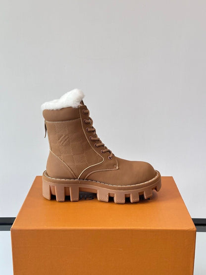LV Men Tan Leather Fur-Lined Boots