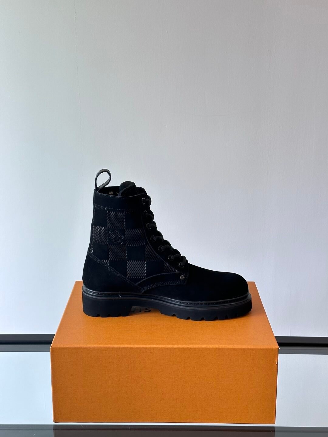 LV Men Black Suede Leather Boots