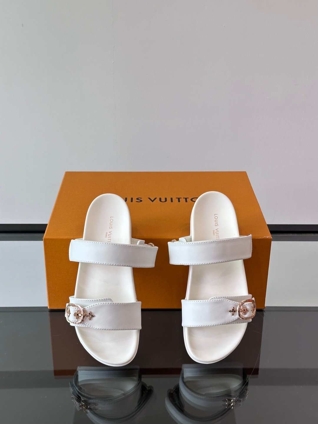 LV Men White Leather Sandals