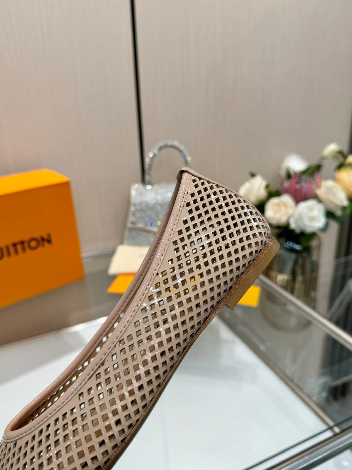 LV Women Beige Patent Leather Ballet Flats