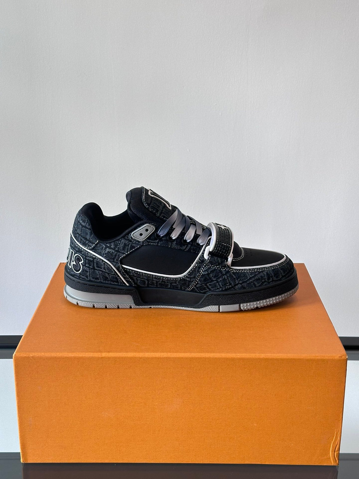 LV Men Black Fabric Leather Sneakers