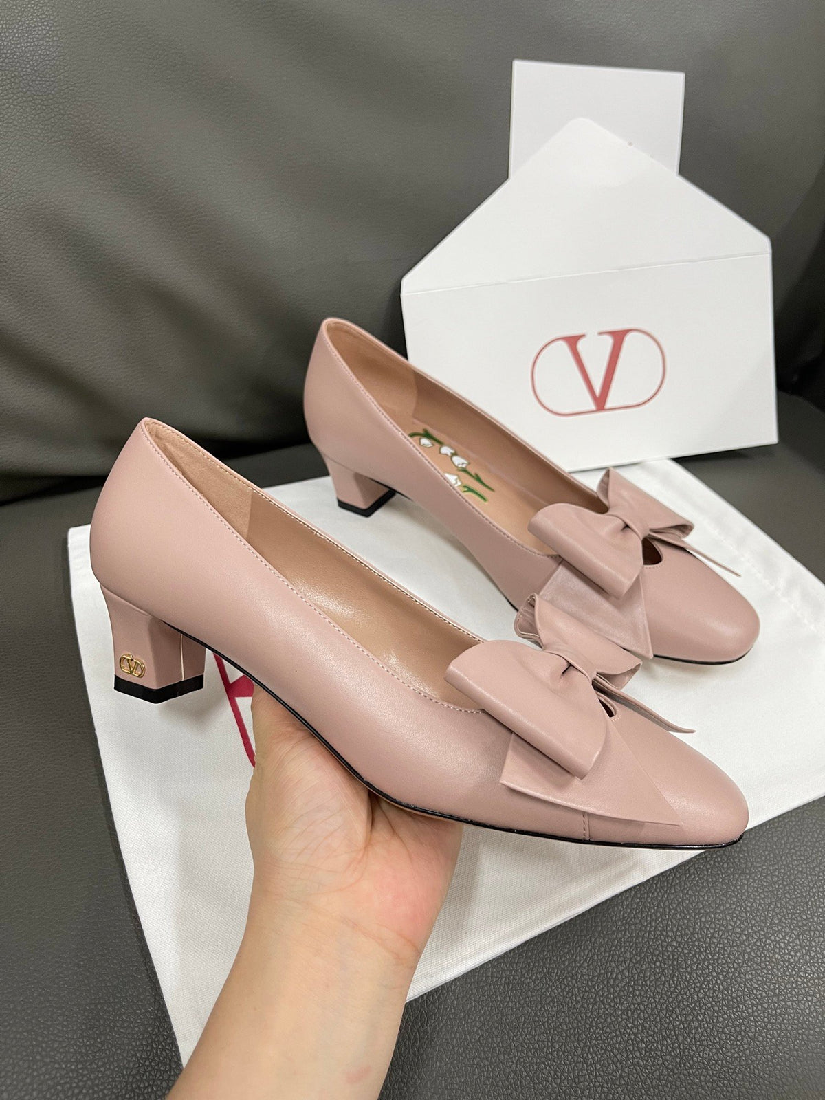 Valentino Women Pink Leather Bow Detail Flats