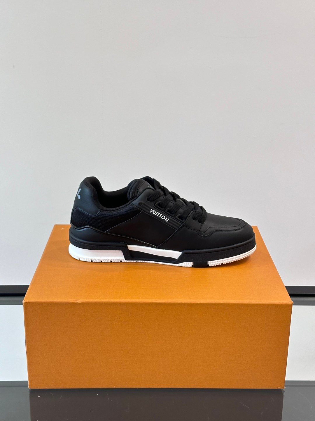 LV Men Black Leather Sneakers