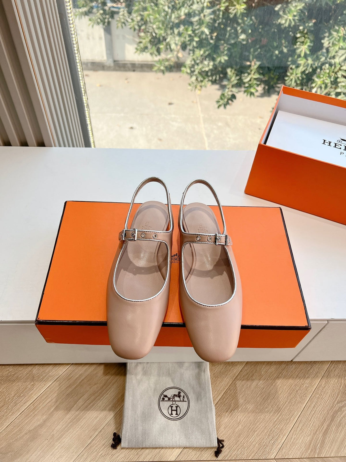 Hermes Women Beige Leather Mary Jane Flats