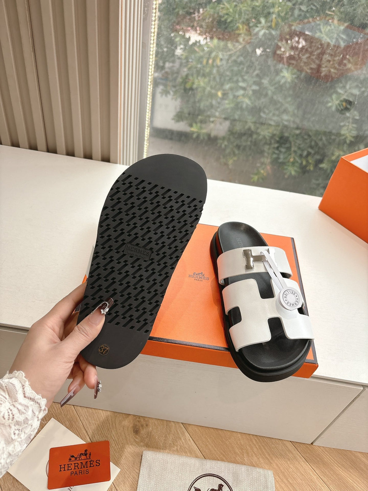 Hermes Women Designer Shoes 050