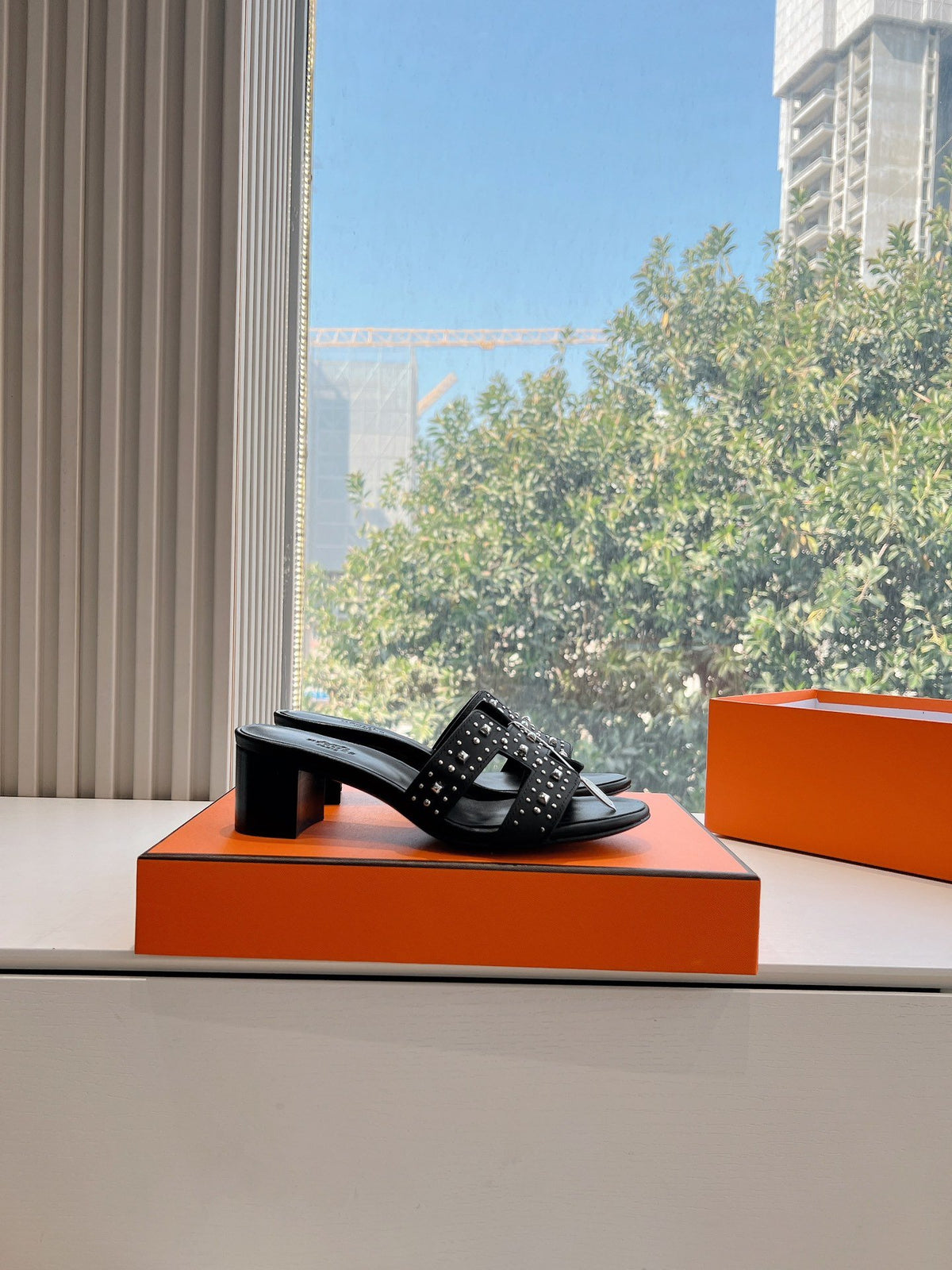 Hermes Women Black Leather Studded Mules