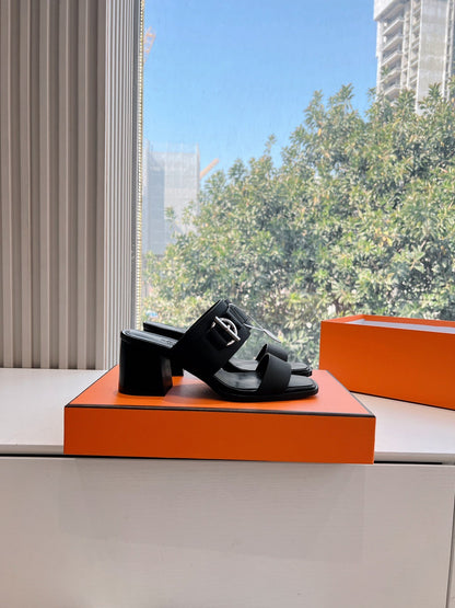 Hermes Women Black Leather Buckle Mules