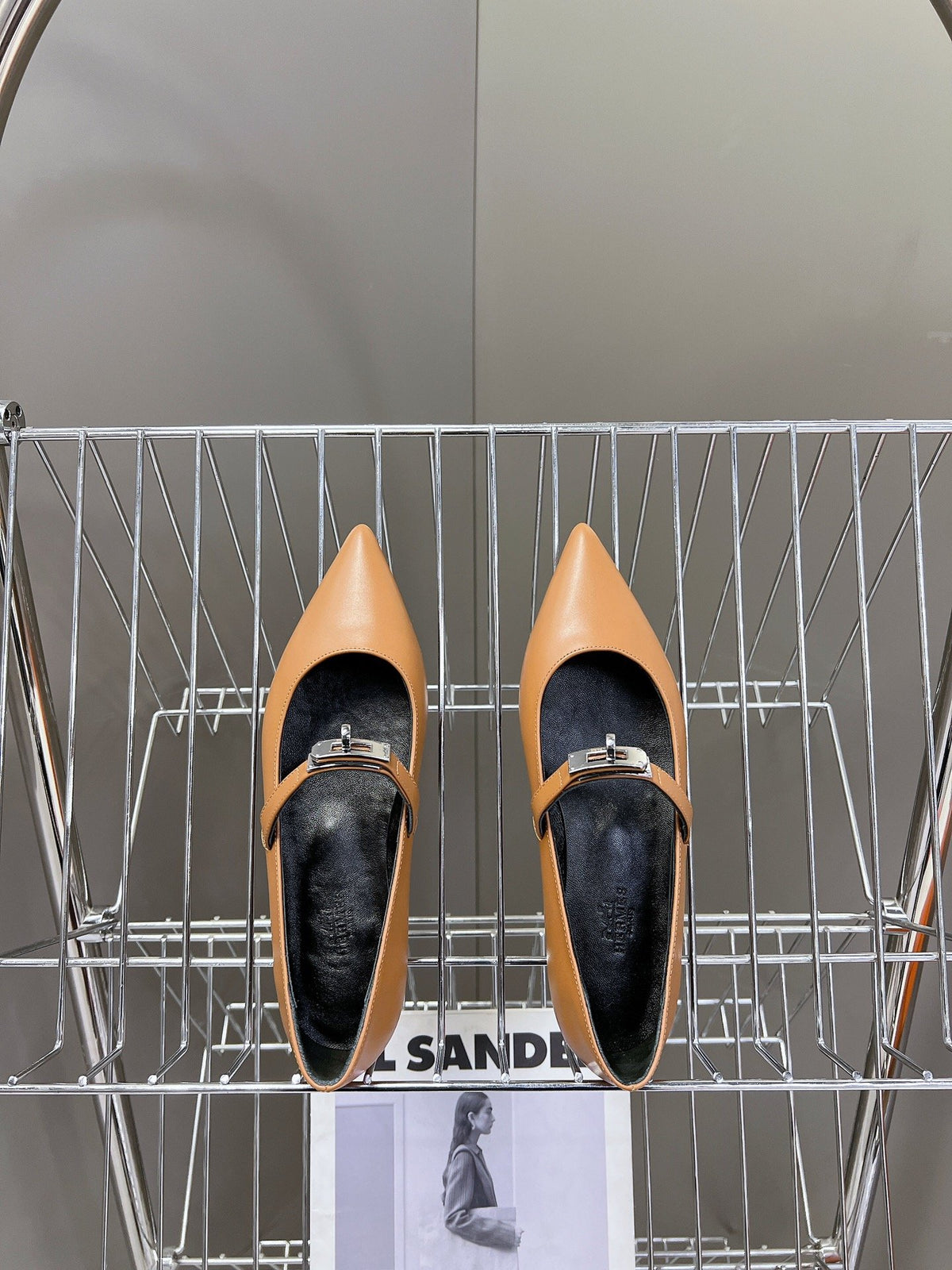 Hermes Women Tan Leather Pointed Toe Flats
