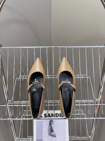Hermes Women Beige Leather Pointed Strap Flats