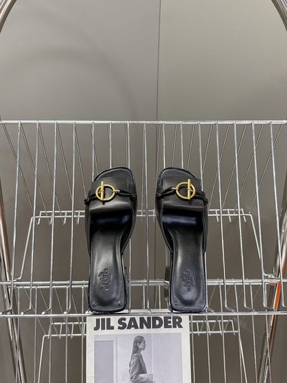Hermes Women Black Leather Mules