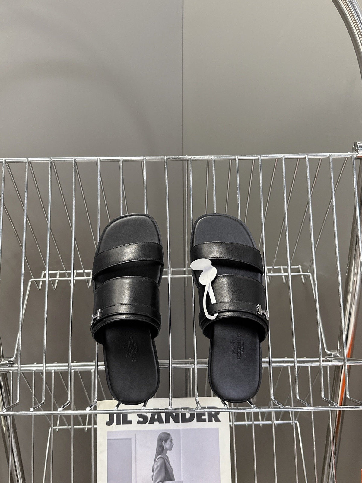 Hermes Women Black Leather Flat Sandals
