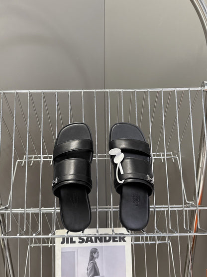 Hermes Women Black Leather Flat Sandals