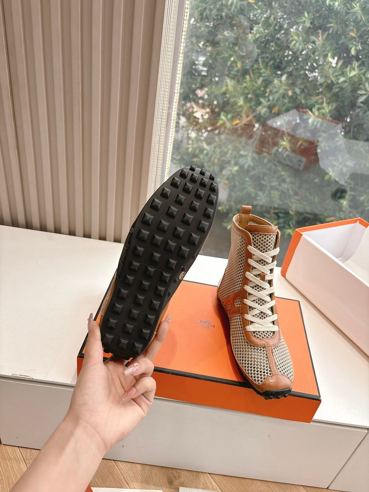 Hermes Women Beige Mesh And Brown Leather Sneakers