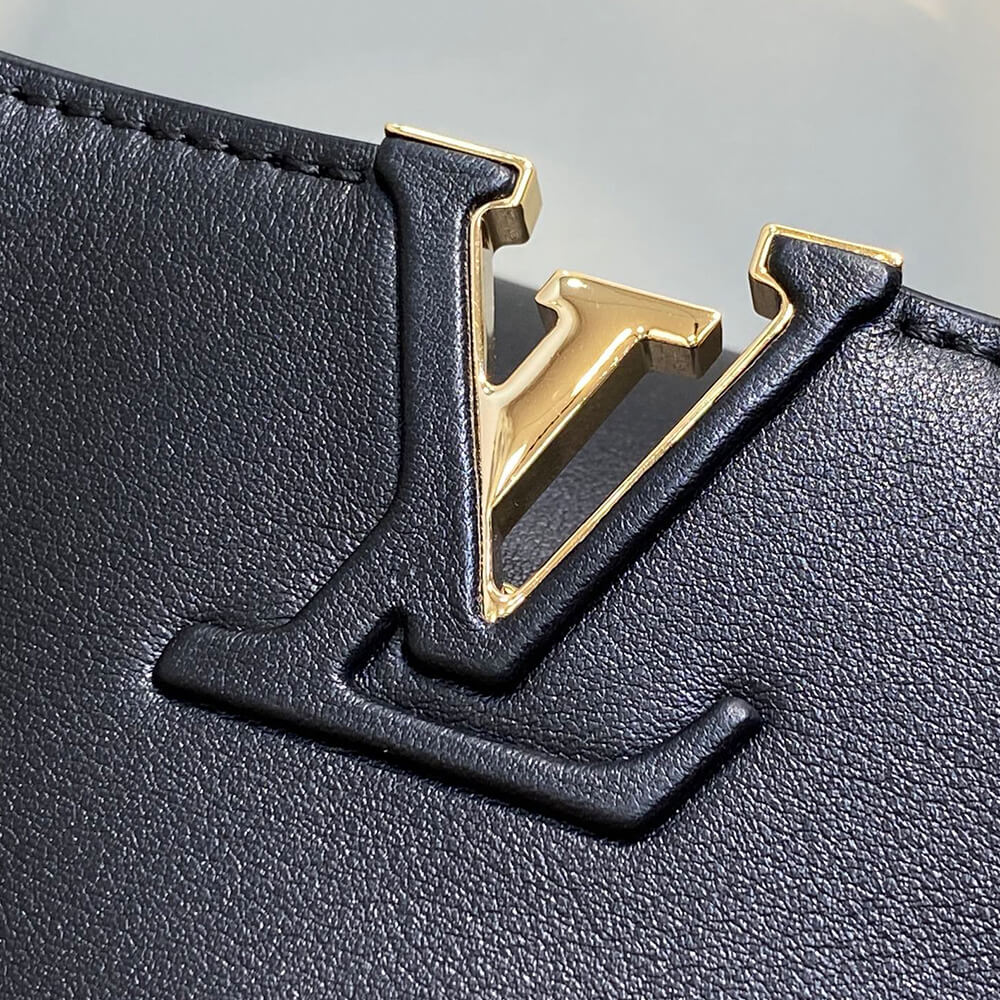 LV Capucines MM Souple