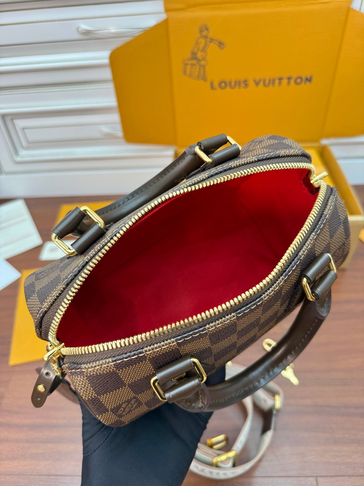 Louis Vuitton Speedy Bandoulière 20