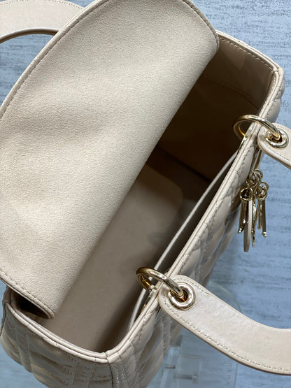 Dior small Lady Dior bag in Beige Cannage