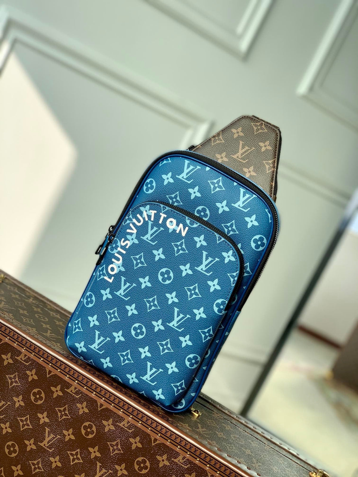 LV avenue bag in Atlantic Blue