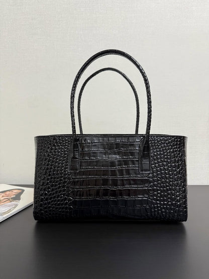 Chanel Tote Bag Crocodile Embossed Calfskin SS26 Collection