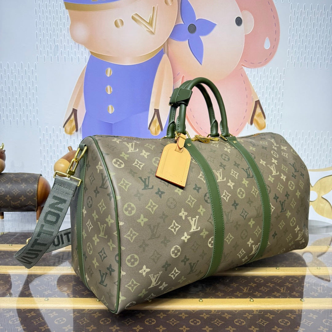 Louis Vuitton Keepall Bandoulière Khaki Green Monogram