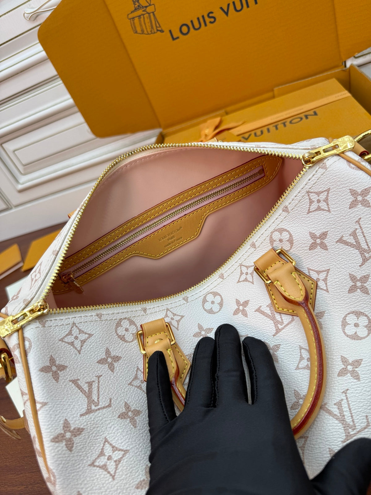 Louis Vuitton Speedy Soft 30 Lucky bag in Monogram Dune canvas