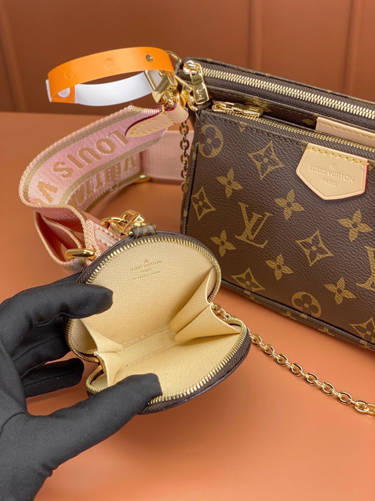 Louis Vuitton LV Multi Pochette Handle Monogram Handbags 24x16x6cm