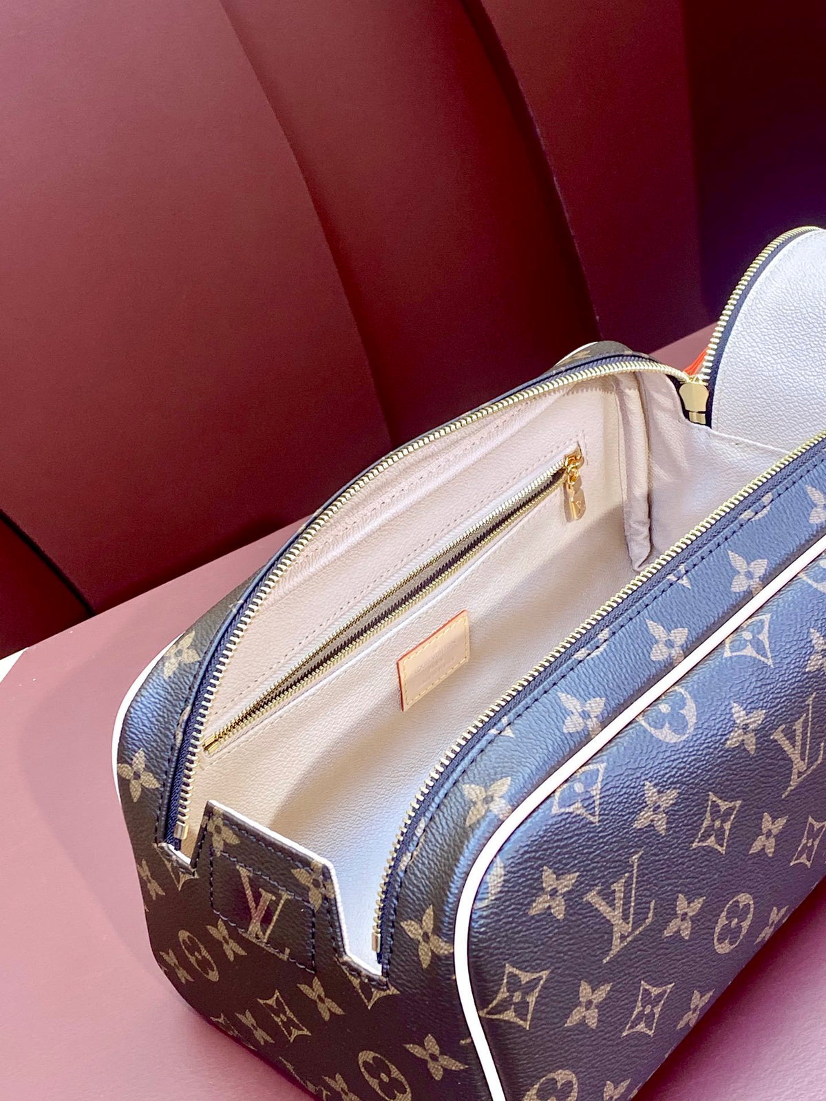 Louis Vuitton Dopp Kit Toilet Pouch in Monogram Canvas
