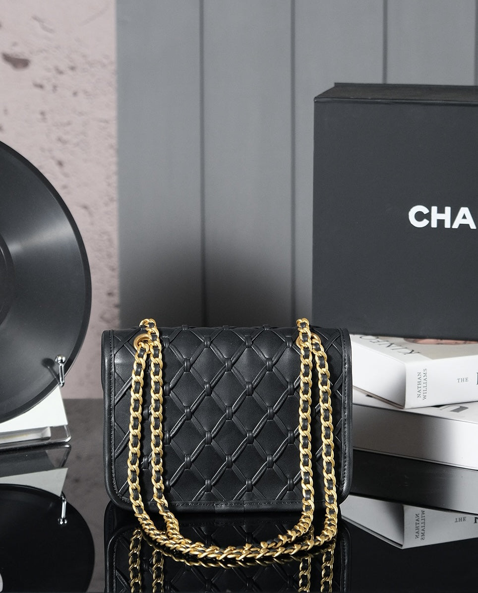 Chanel 25C Flap Bag 19cm Black Quilted Lambskin