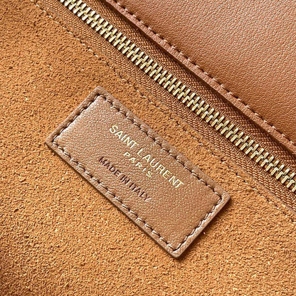 SAINT LAURENT Le 5 A 7