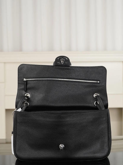 Chanel Maxi Flap 32 Black Sliver Hradware