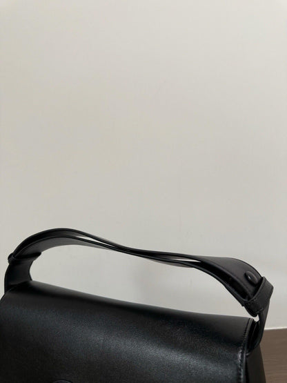 Chanel Spring Summer 2026 Messenger Bag Lambskin